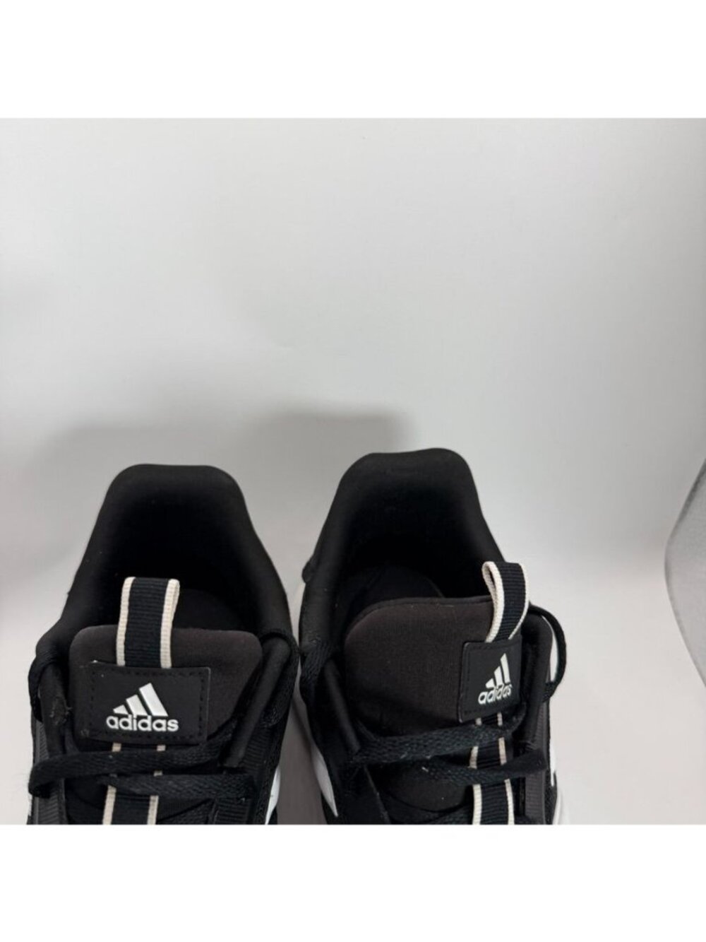 Adidas Cloudfoam Black & White Mens Athletic Sneakers Size 10.5 Lightweight Cush - Picture 3 of 8